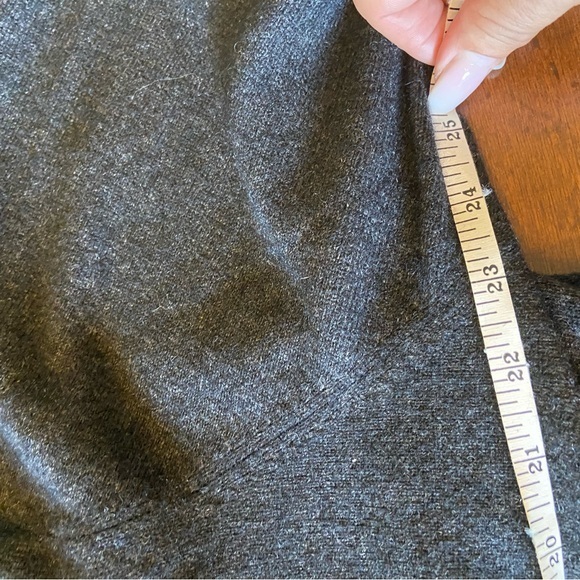 Jos.A Banks charcoal grey vneck cashmere seater - Picture 7 of 9